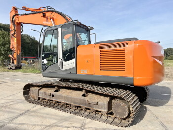Hitachi ZX210LCN-3 Rupsgraafmachine | Boss Machinery